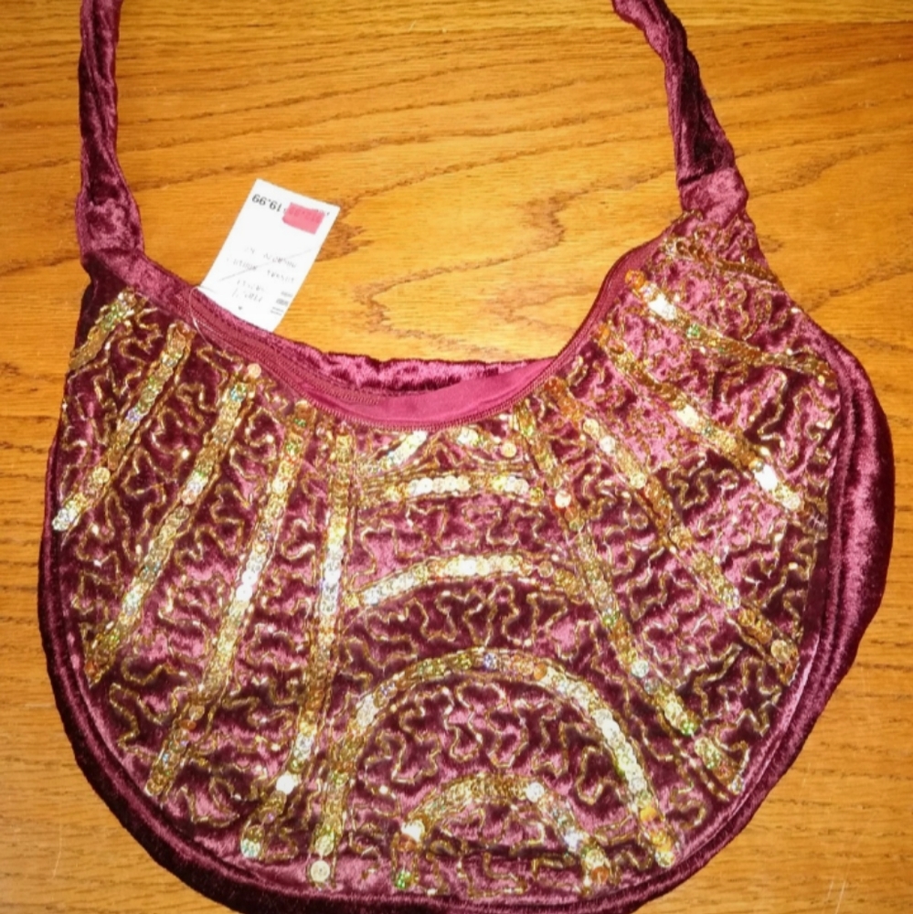 Rue 21 Maroon/ Gold Sequin Bag